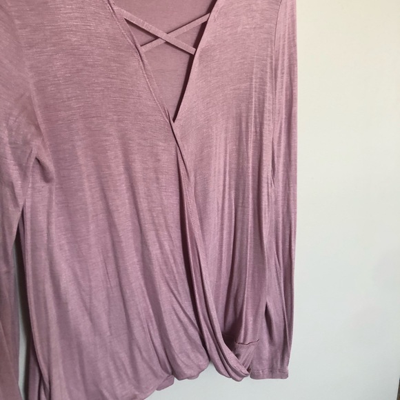 Beautiful blouse! - Picture 2 of 4